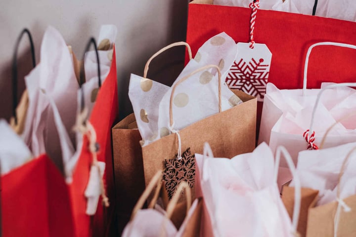 Online holiday sales